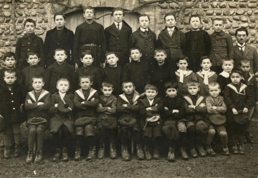 photo de classe exemple del'école caserne du début de XXe